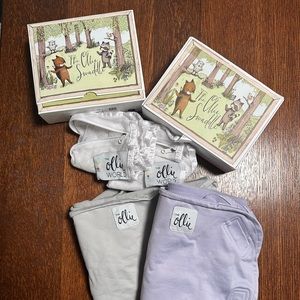 Two 2 Ollie swaddles grey and lavender